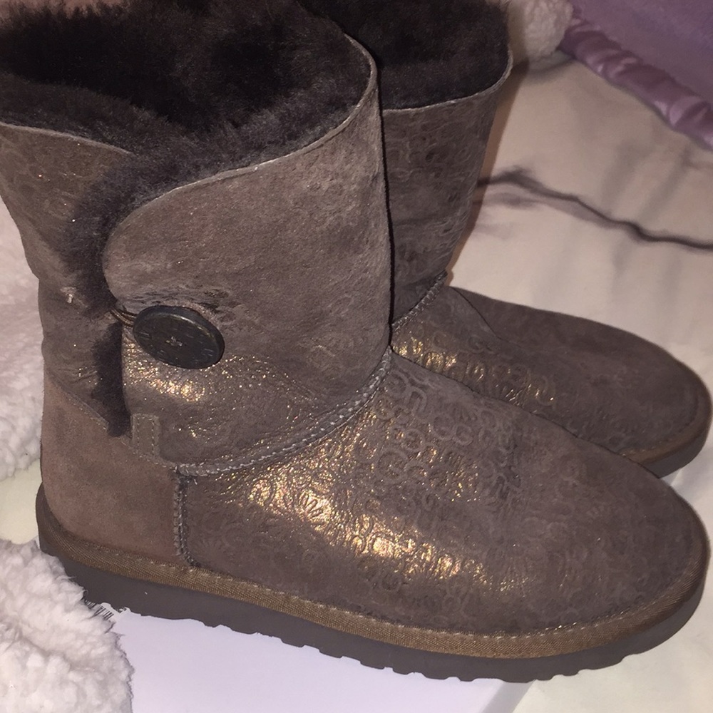 Ugg Bailey Button metallic copper sparkle